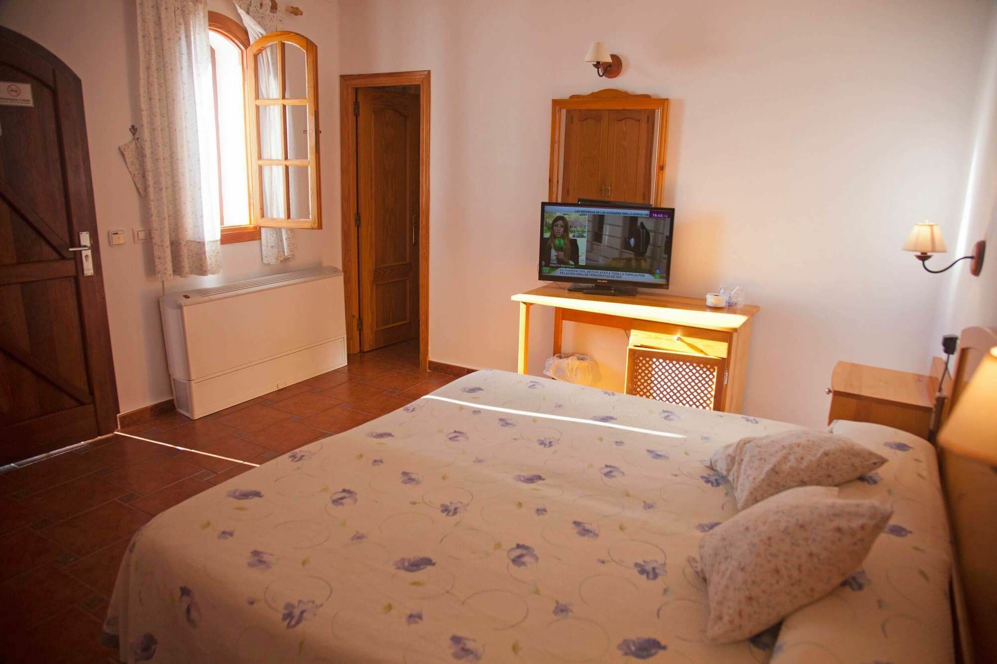 לוס קניוס דה מקה Hostal Mar De Frente מראה חיצוני תמונה